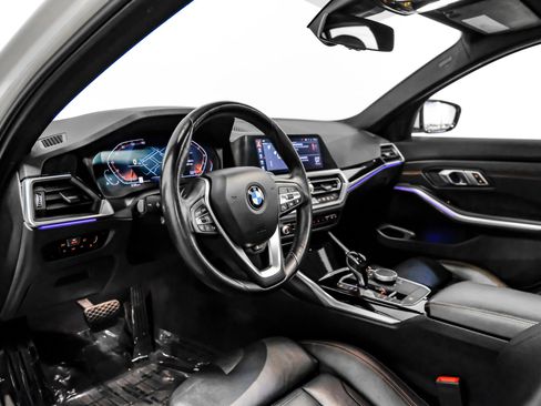 Used 2019 BMW 330i Sedan w/ Premium Package image 9
