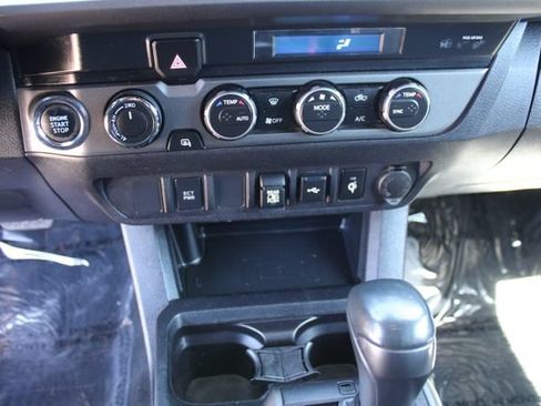Used 2023 Toyota Tacoma TRD Off-Road AWD/4WD image 28