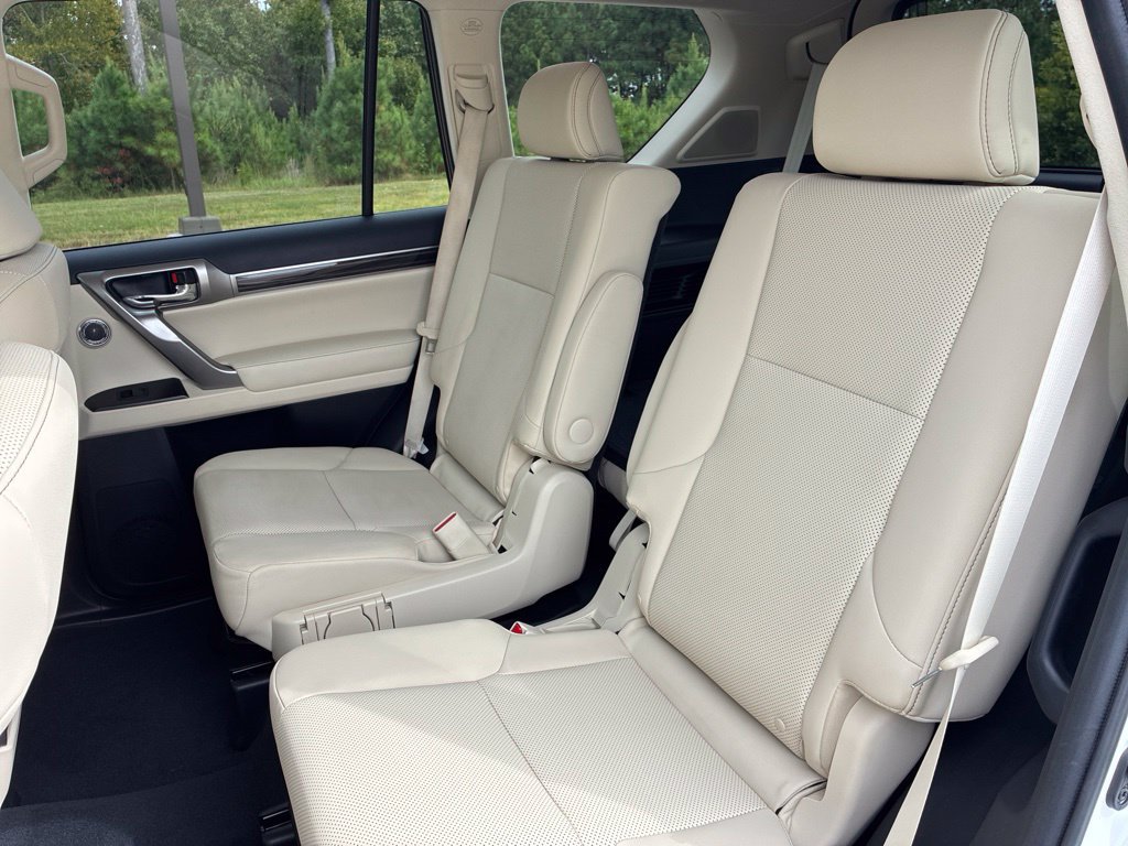 Certified 2023 Lexus GX 460 Premium w/ Accessory Package AWD/4WD image 18