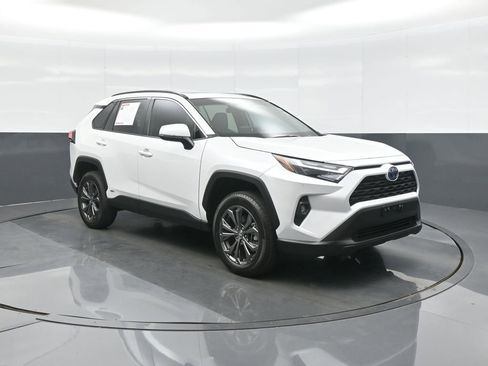 Used 2023 Toyota RAV4 XLE Premium AWD/4WD image 1