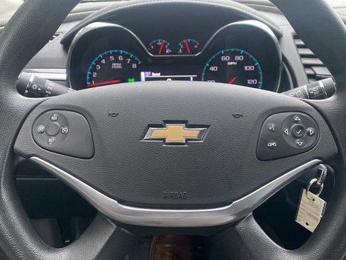 Used 2016 Chevrolet Impala LS image 8
