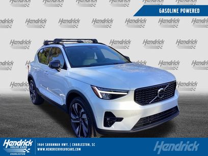 New 2026 Volvo XC40 B4 Plus w/ Protection Package Premier