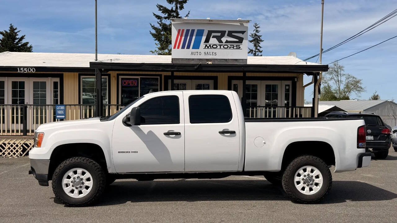Used 2011 GMC Sierra 2500 SLE AWD/4WD image 2