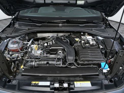 Certified 2025 Volkswagen Jetta Sport image 38