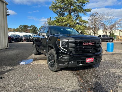 New 2026 GMC Sierra 1500 Elevation image 8