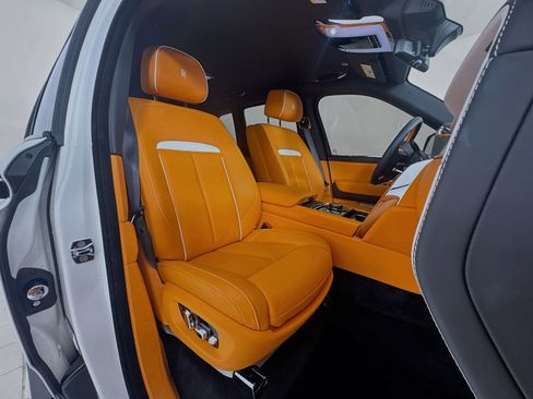 Certified 2025 Rolls-Royce Cullinan AWD/4WD image 8