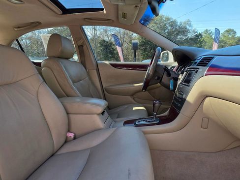 Used 2004 Lexus ES 330 FWD image 15