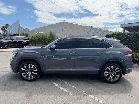 Used 2023 Volkswagen Atlas Cross Sport SEL Premium R-Line AWD/4WD image 2