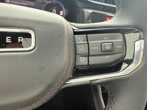 Used 2024 Jeep Wagoneer Launch Edition AWD/4WD image 21