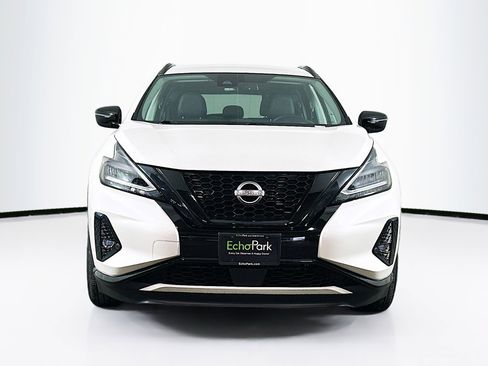 Used 2024 Nissan Murano SV w/ SV Midnight Edition Package image 2