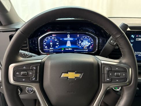 Certified 2025 Chevrolet Silverado 2500 LT w/ Convenience Package image 16