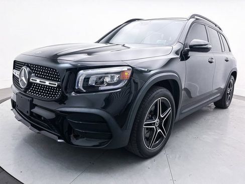 Used 2023 Mercedes-Benz GLB 250 4MATIC image 13