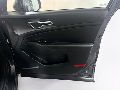Used 2026 Kia Sportage LX FWD image 29