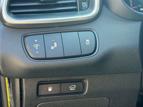 Used 2018 Kia Sorento EX image 10