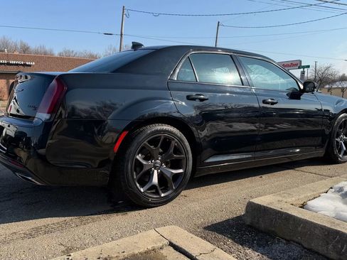 Used 2021 Chrysler 300 S image 6
