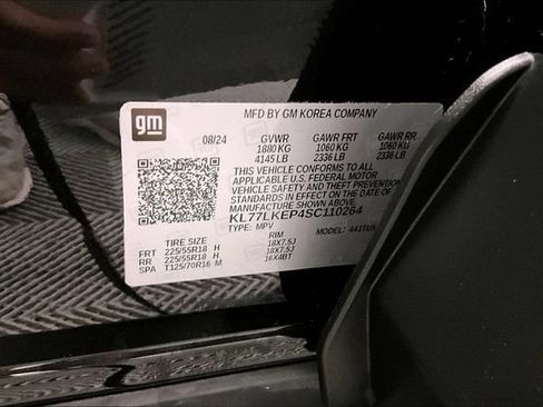 Used 2025 Chevrolet Trax ACTIV w/ Sunroof Package FWD image 40