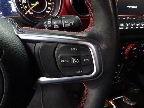 Used 2023 Jeep Wrangler Unlimited Rubicon w/ Cold Weather Group AWD/4WD image 27