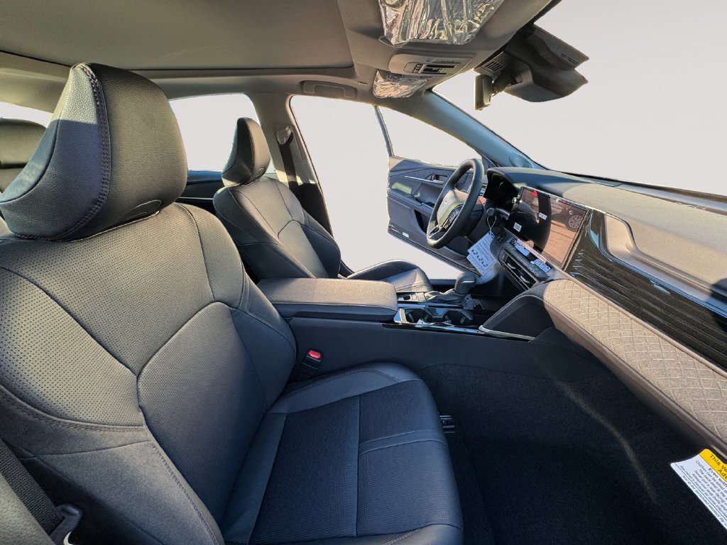 New 2026 Toyota Camry XLE AWD/4WD image 15