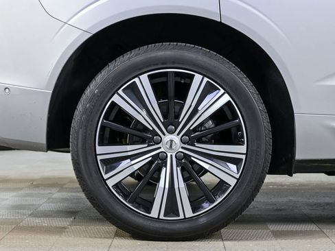 Certified 2023 Volvo XC60 B5 Plus w/ Protection Package Premier image 39