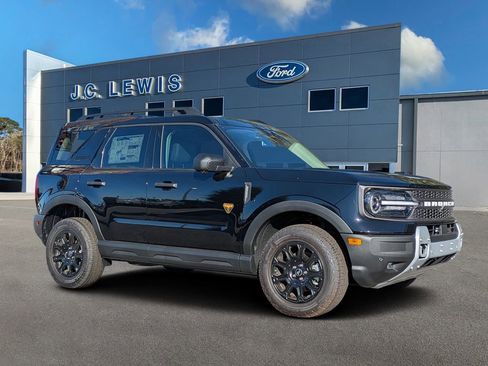 New 2025 Ford Bronco Sport Badlands AWD/4WD image 1