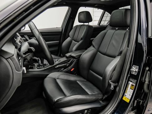 Used 2011 BMW M3 Sedan RWD image 38