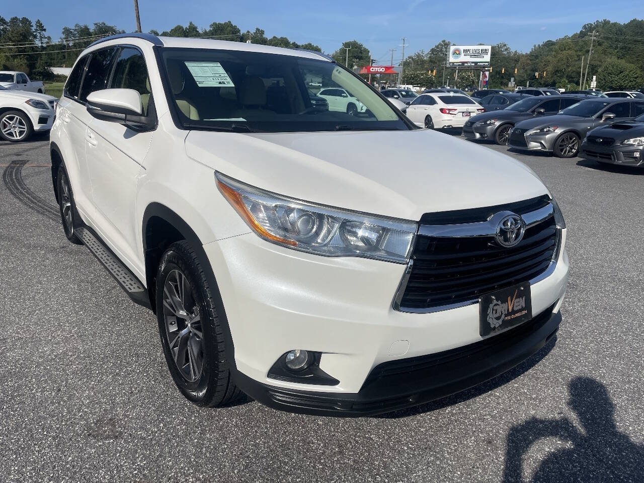 Used 2016 Toyota Highlander XLE AWD/4WD image 5