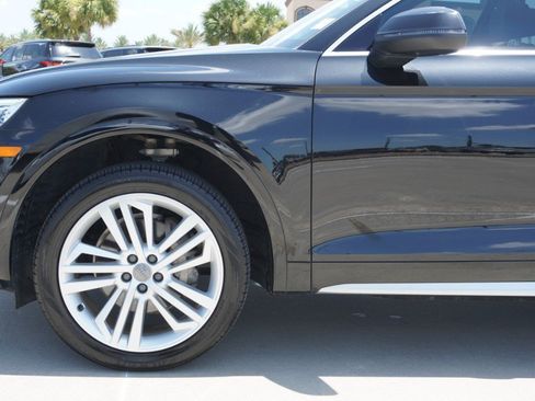 Used 2019 Audi Q5 2.0T Premium Plus w/ Premium Plus Package AWD/4WD image 11