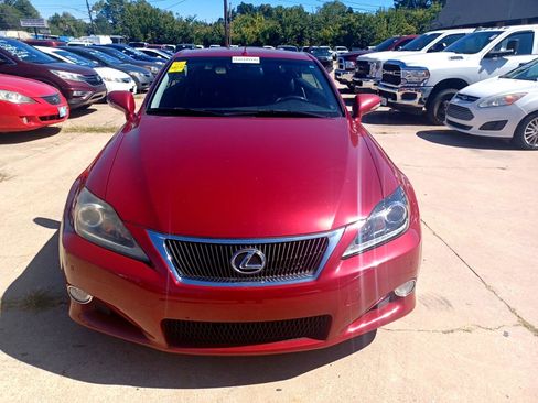 Used 2013 Lexus IS 250C image 2