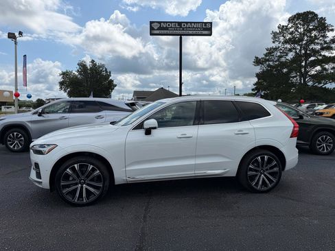 Used 2023 Volvo XC60 B5 Ultimate w/ Climate Package FWD image 1
