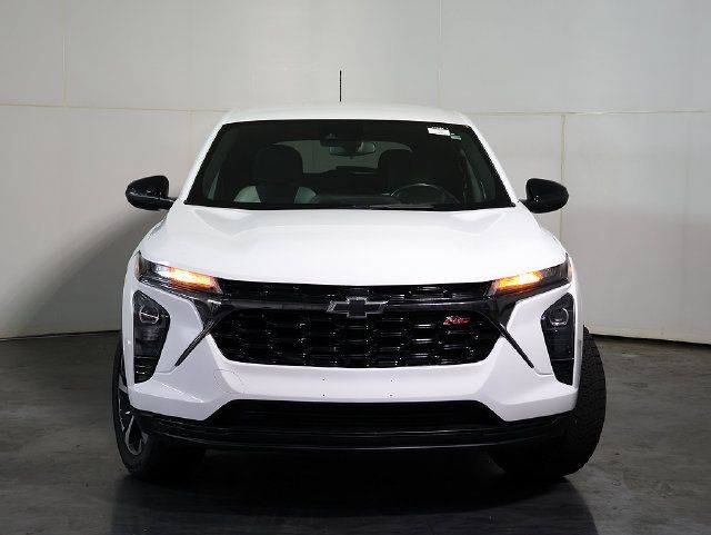 Used 2024 Chevrolet Trax RS w/ Driver Confidence Package FWD image 9