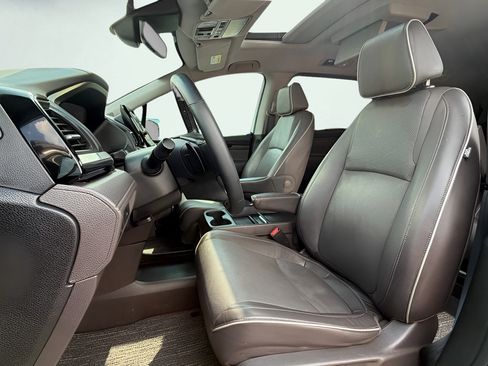 Used 2022 Honda Odyssey Elite image 17