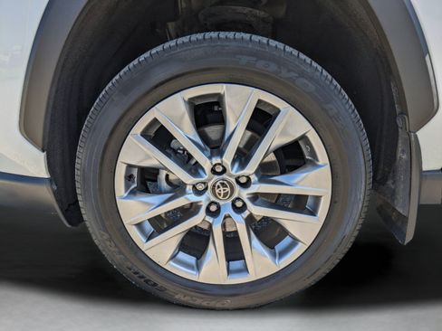 Used 2024 Toyota RAV4 XLE Premium FWD image 11