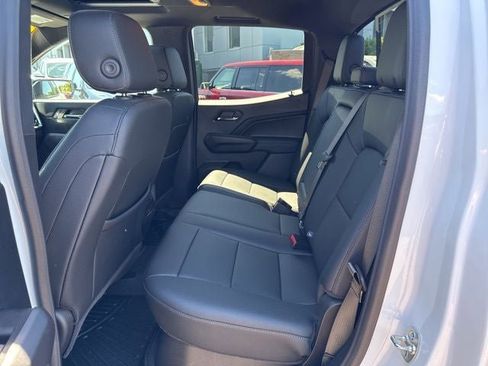 Used 2025 GMC Canyon Elevation w/ Convenience Package AWD/4WD image 19