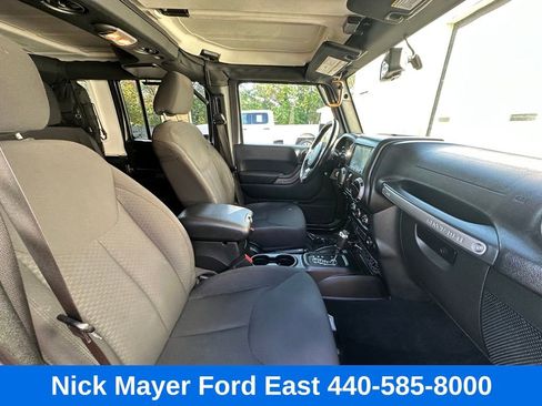 Used 2018 Jeep Wrangler Unlimited Sport S image 42