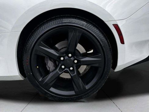 Used 2016 Chevrolet Camaro SS RWD image 56