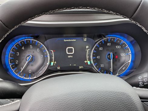 New 2026 Chrysler Pacifica Select image 18