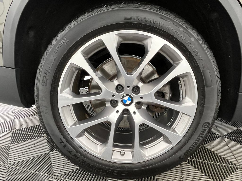 Certified 2024 BMW X5 xDrive40i w/ Premium Package AWD/4WD image 14