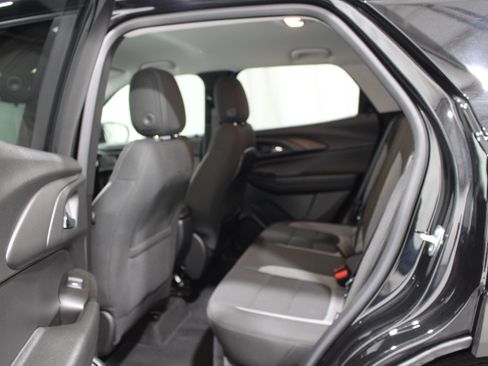 Used 2023 Chevrolet TrailBlazer LT FWD image 21