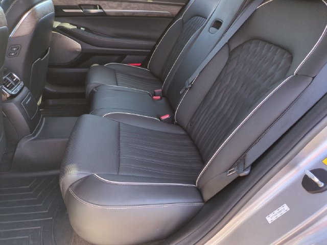 Used 2021 Genesis G90 3.3T Premium AWD/4WD image 15