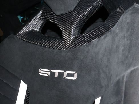 Used 2021 Lamborghini Huracan STO image 71