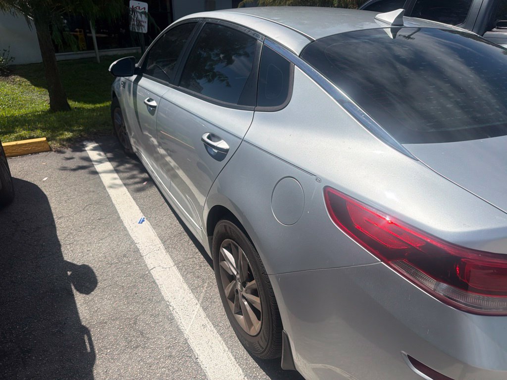 Used 2020 Kia Optima LX FWD image 2