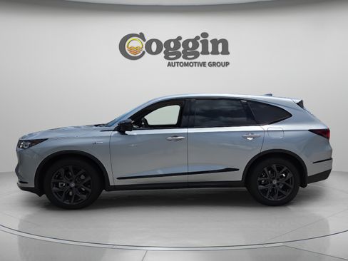 Used 2023 Acura MDX A-Spec AWD/4WD image 2
