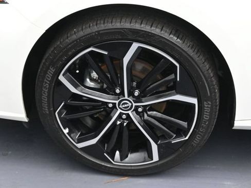 Used 2025 Nissan Altima 2.5 SR AWD/4WD image 7