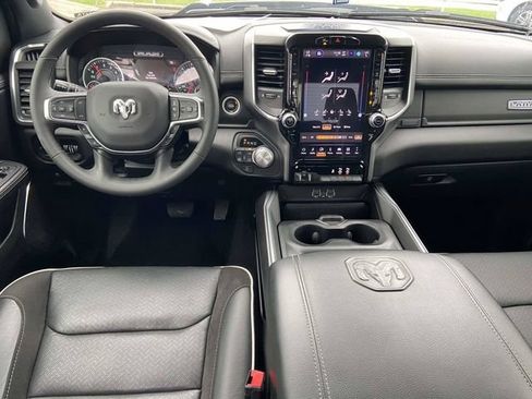 Used 2025 RAM 1500 Laramie w/ Sport Appearance Package AWD/4WD image 9