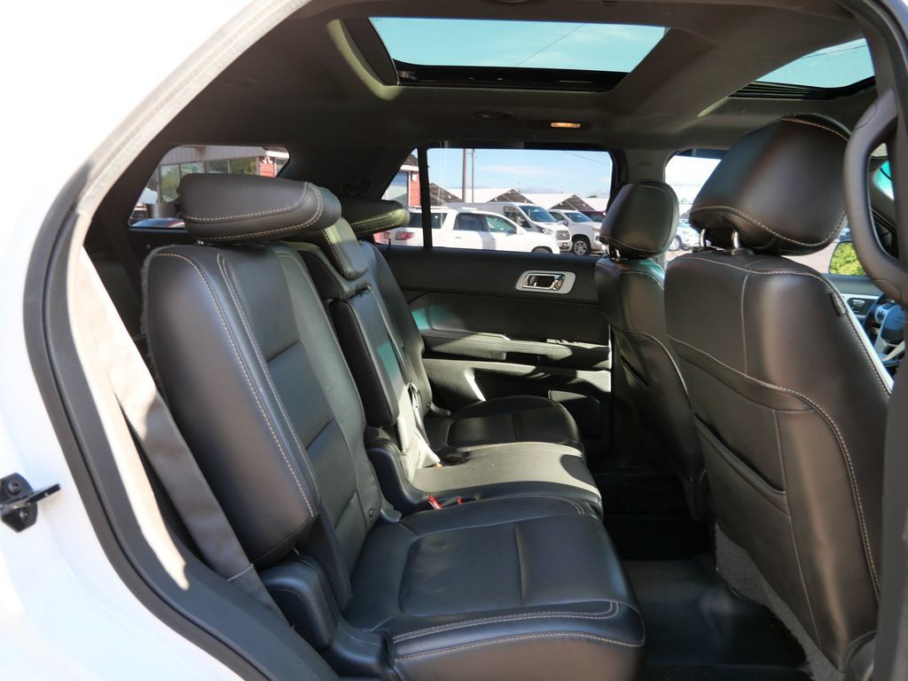 Used 2015 Ford Explorer Sport w/ Equipment Group 401A AWD/4WD image 14