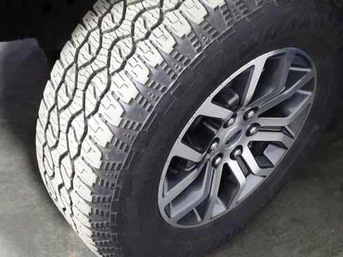 Used 2022 Ford F150 Lariat image 39