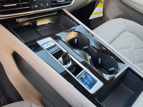 New 2026 Volkswagen Atlas SE image 10