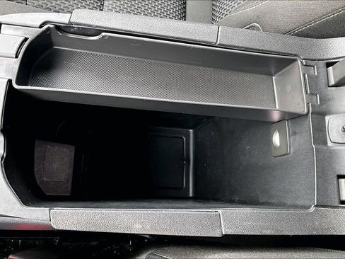 Used 2023 GMC Terrain SLE w/ Driver Convenience Package AWD/4WD image 34