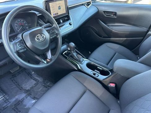 Used 2025 Toyota Corolla LE image 12