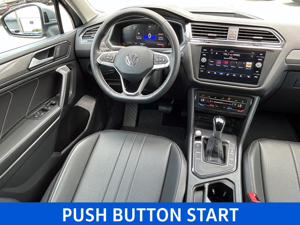 Certified 2023 Volkswagen Tiguan SE w/ Panoramic Sunroof Package FWD image 12